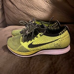 Nike original fly knit racers men size 6